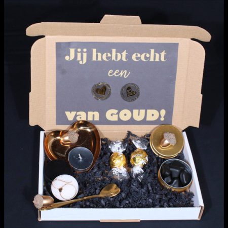 Brievenbus cadeautje - Jij hebt echt een hart van Goud. Verras iemand speciaal met het "Jij hebt echt een hart van Goud" brievenbus cadeau.