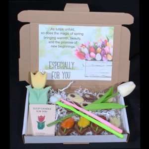 Letterbox package with tulips products from Holland. Bring colour into your life with this vibrant tulip gift, tulips are the beautiful flowers from Holland